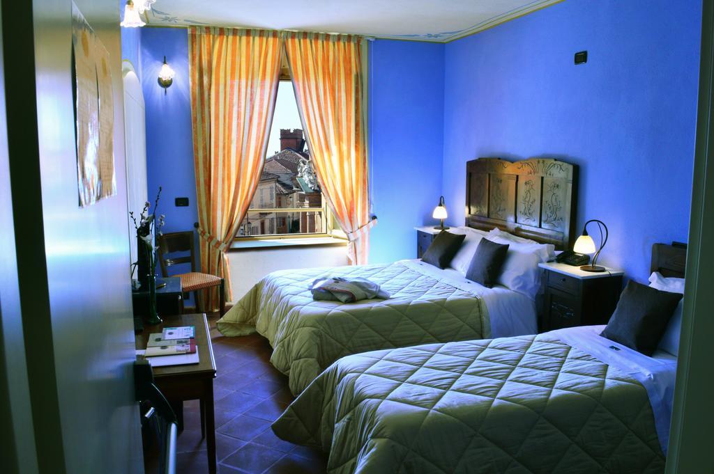La Foresteria Del Castello - Wellness Hotel In Dimora Storica CastellʼAlfero Εξωτερικό φωτογραφία