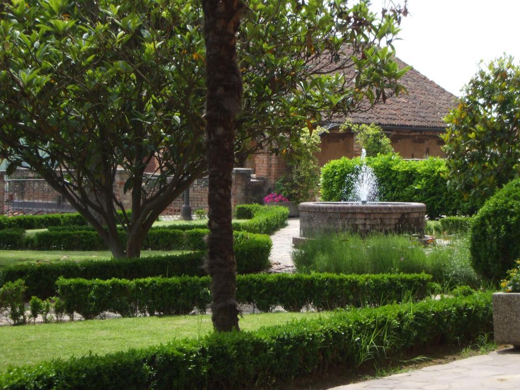 La Foresteria Del Castello - Wellness Hotel In Dimora Storica CastellʼAlfero Εξωτερικό φωτογραφία