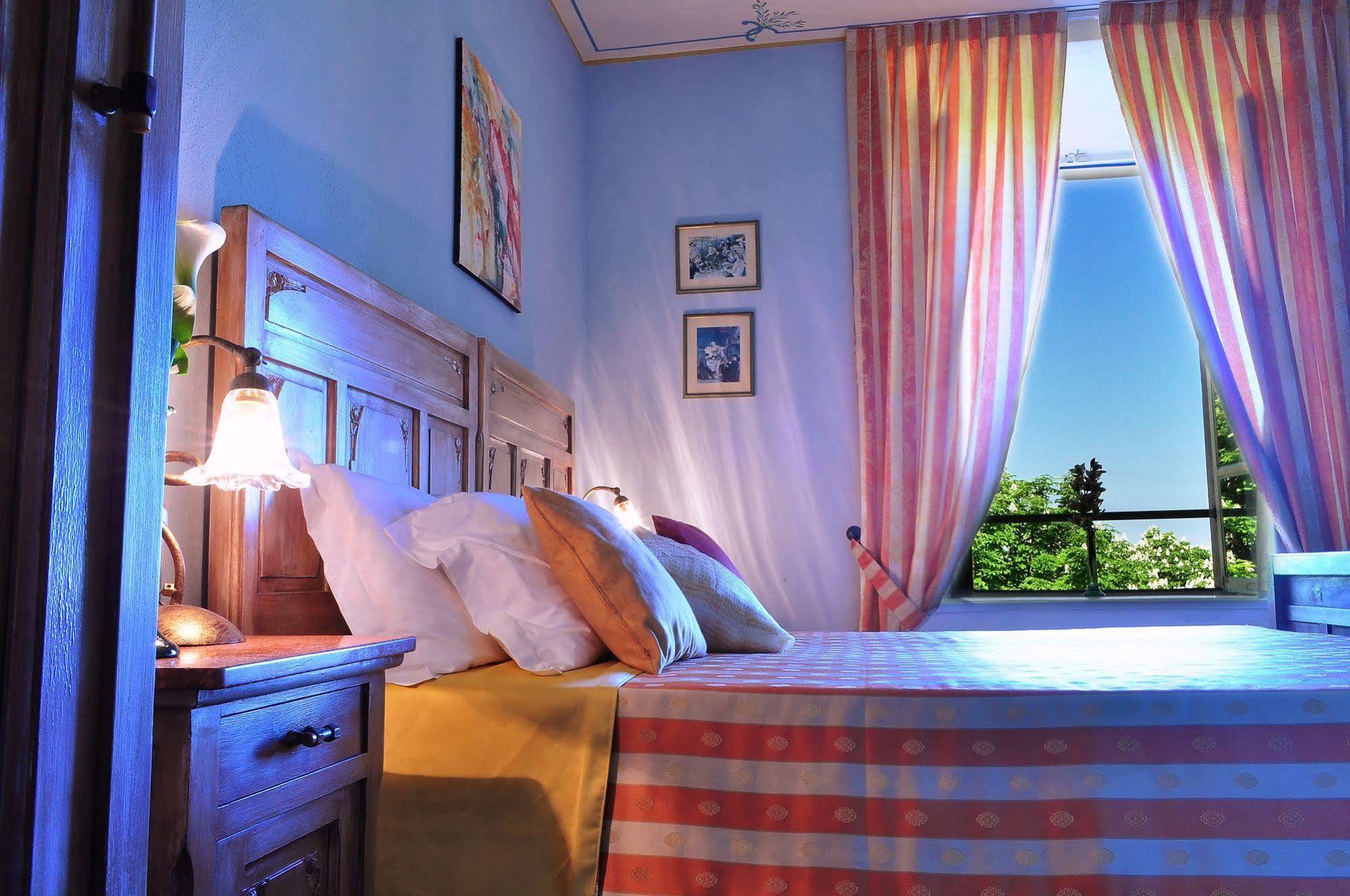 La Foresteria Del Castello - Wellness Hotel In Dimora Storica CastellʼAlfero Εξωτερικό φωτογραφία
