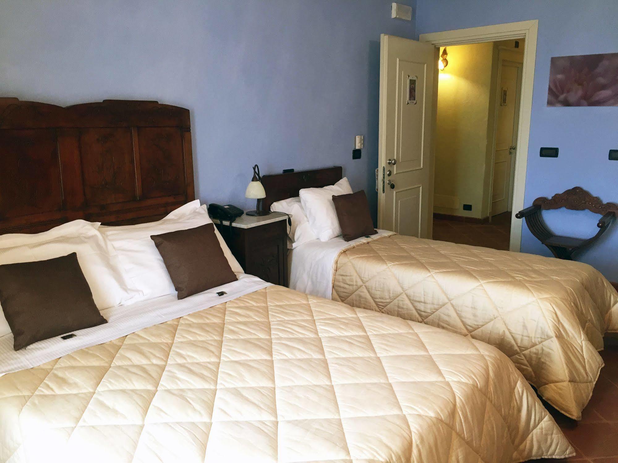La Foresteria Del Castello - Wellness Hotel In Dimora Storica CastellʼAlfero Εξωτερικό φωτογραφία