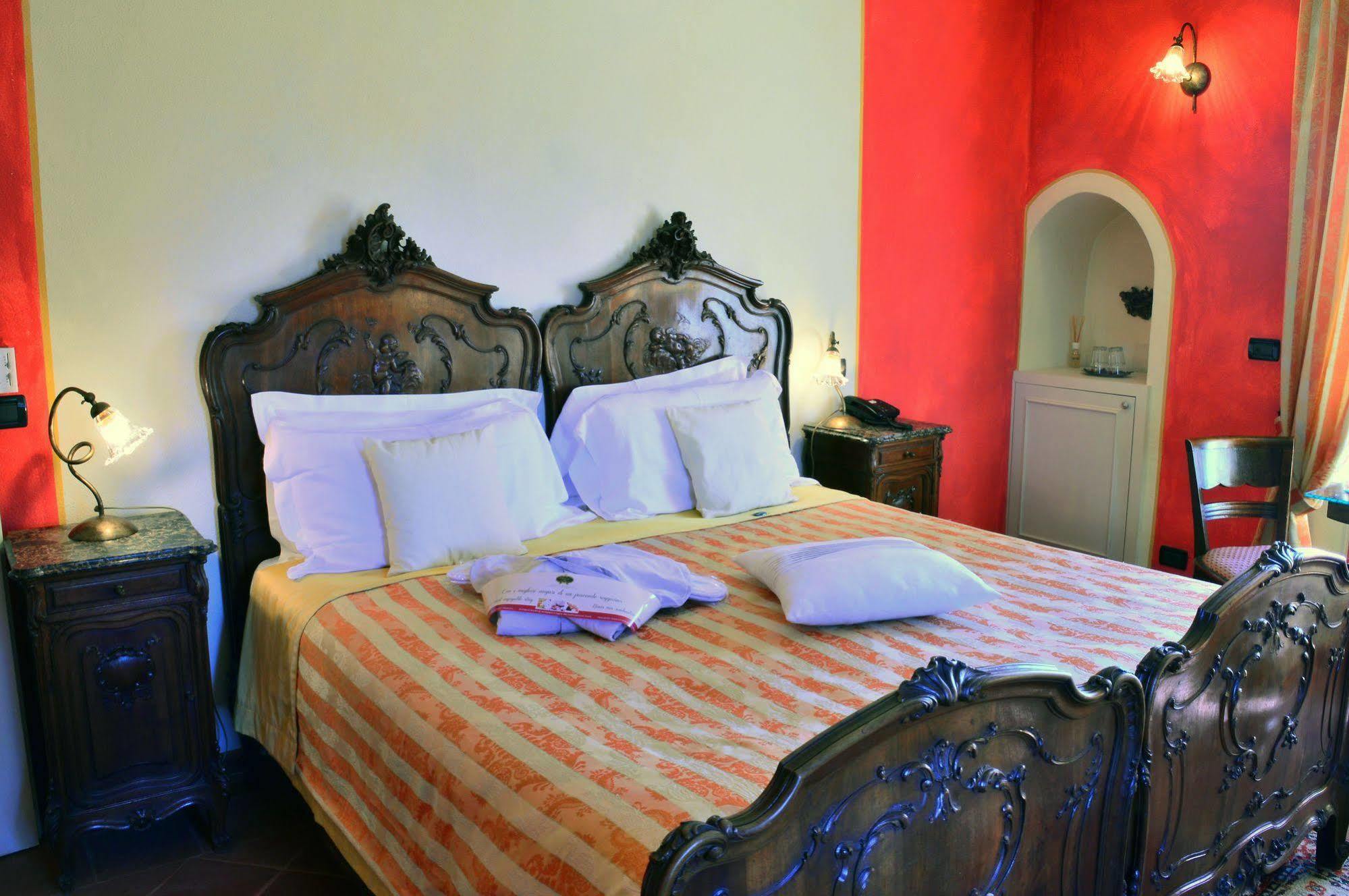 La Foresteria Del Castello - Wellness Hotel In Dimora Storica CastellʼAlfero Εξωτερικό φωτογραφία